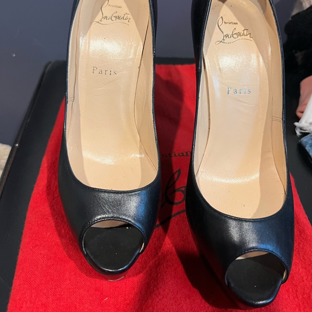 Christian Louboutin lady peep heels